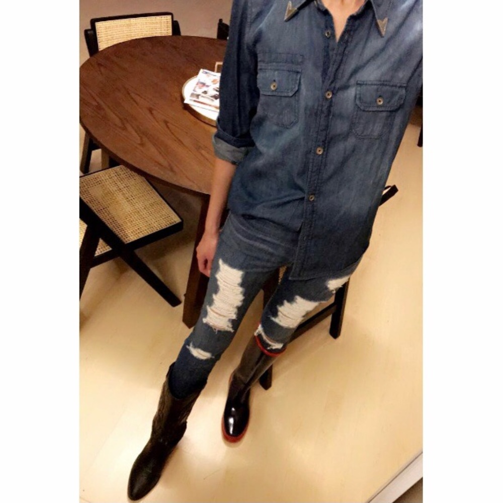 🎉 Brand New Rails Denim Shirt with Silver Emb